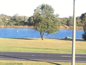 Villa by the Lake, Lakes Entrance